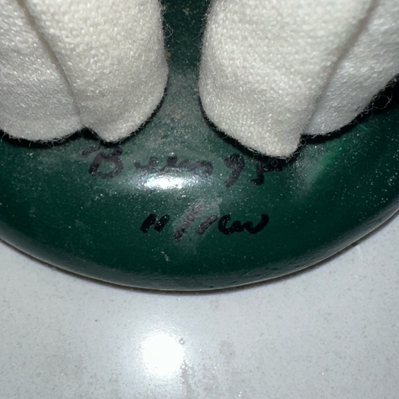 Byers Choice vintage 1995 caroler. Girl with skis. #11 of 100 - Picture 2 of 7